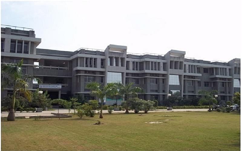 Charutar Vidya Mandal University CVM University Anand Vallabh