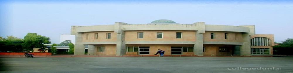 Guru Nanak Girls College