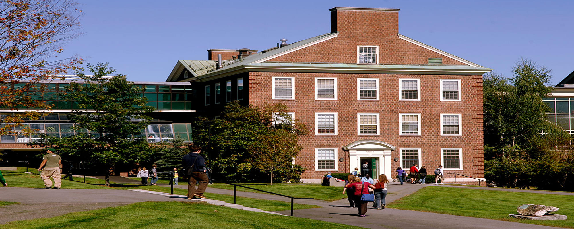Colby College: Rankings, Courses, Admissions, Tuition Fee, Cost of  Attendance & Scholarships