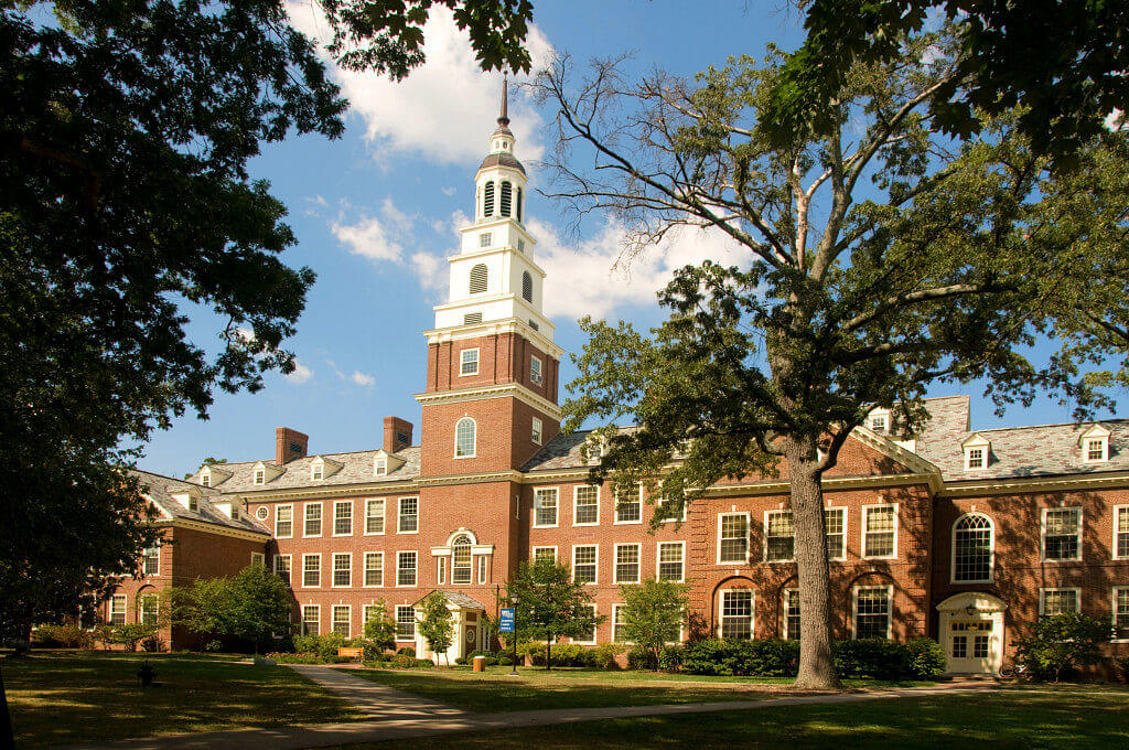 Berea College: Rankings, Courses, Admissions, Tuition Fee, Cost of Attendance & Scholarships