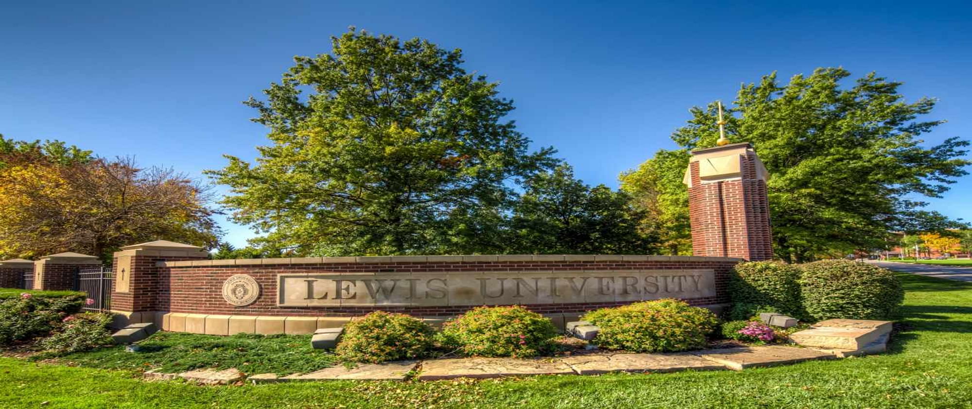 Lewis University, Romeoville Review by Students & Alumni & Ranking