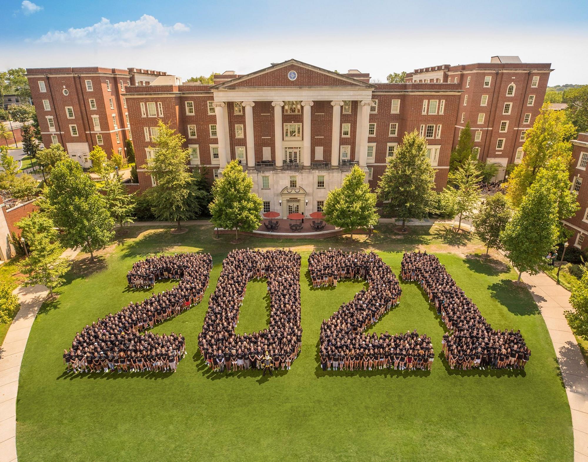 Vanderbilt University 2021-2022 Admissions: Acceptance Rate, Requirements,  Deadlines, Application Process