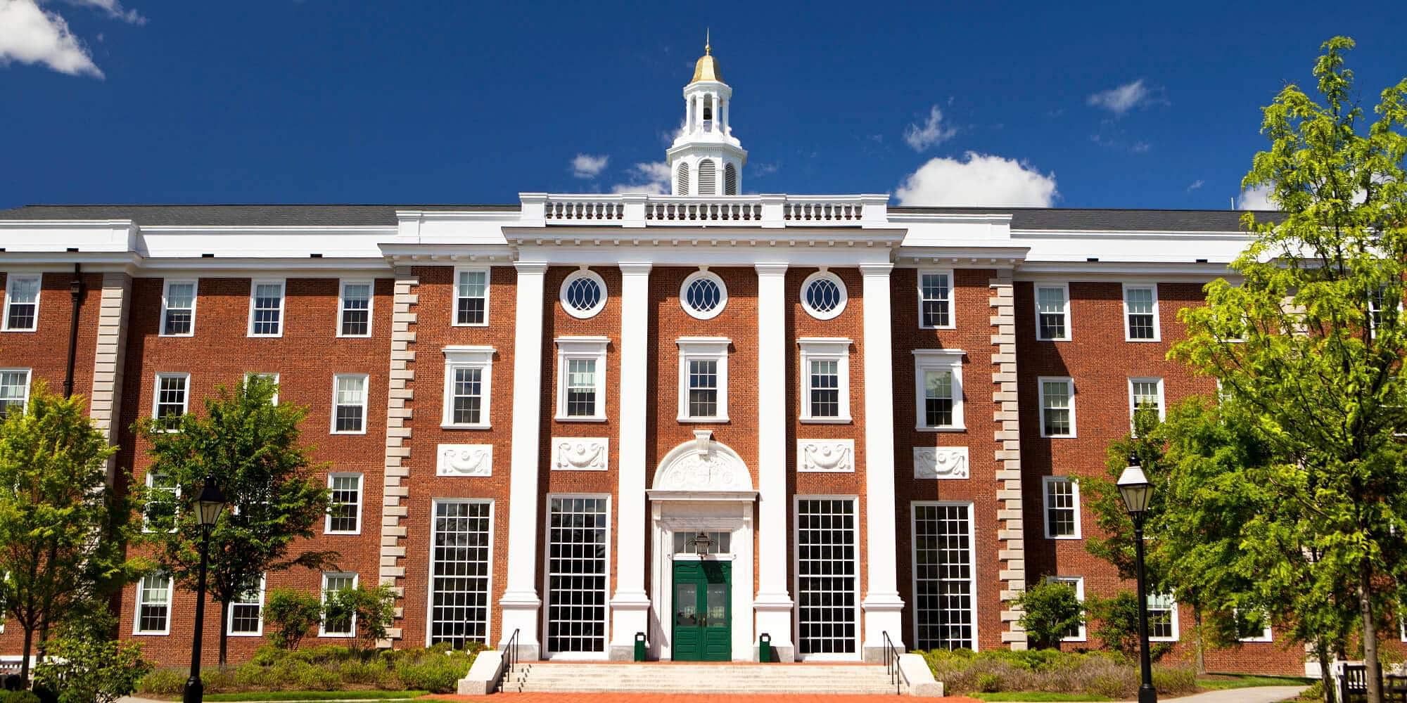 Harvard University Rankings, Programs, Fees, Deadlines, Admissions 2022