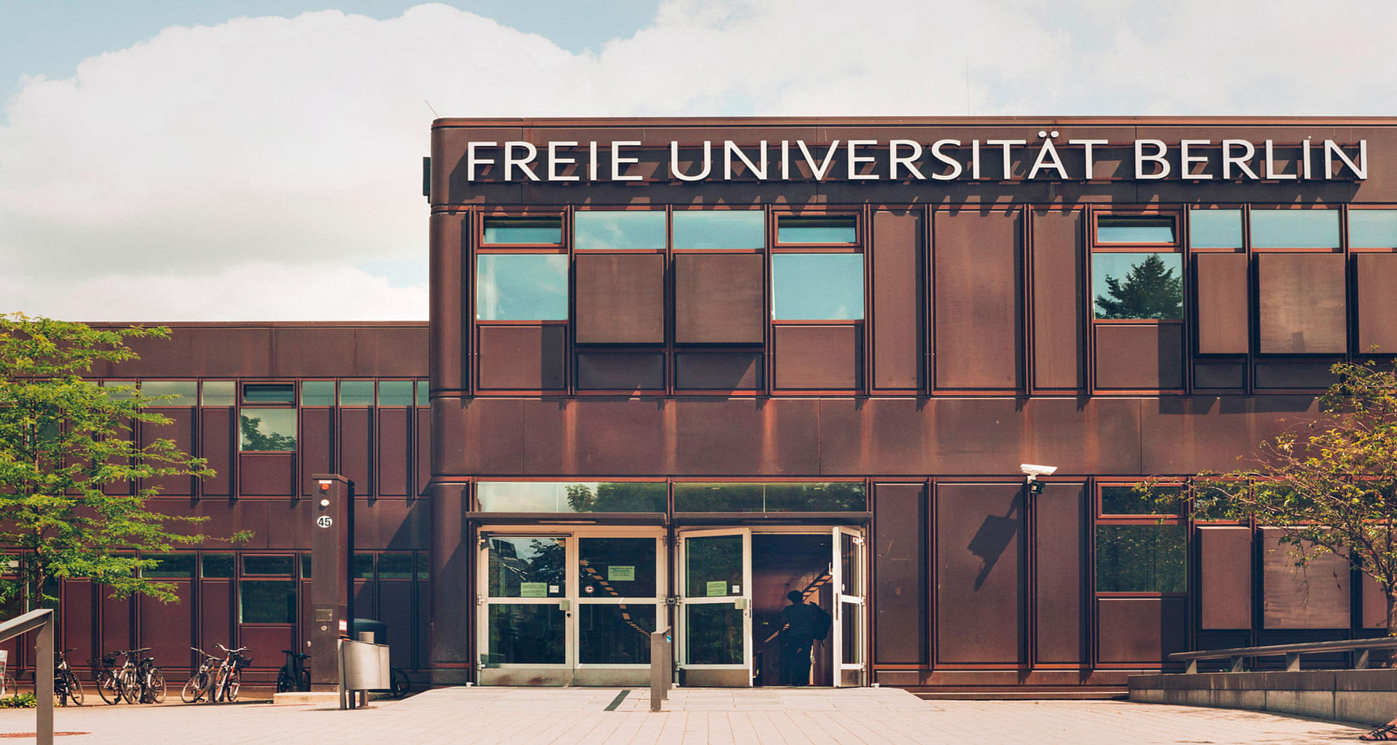 Free University Of Berlin [FU], Berlin Courses, Fees, Ranking, & Admission  Criteria