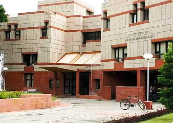 IIT Kanpur offers 8 eMasters courses that do not require GATE